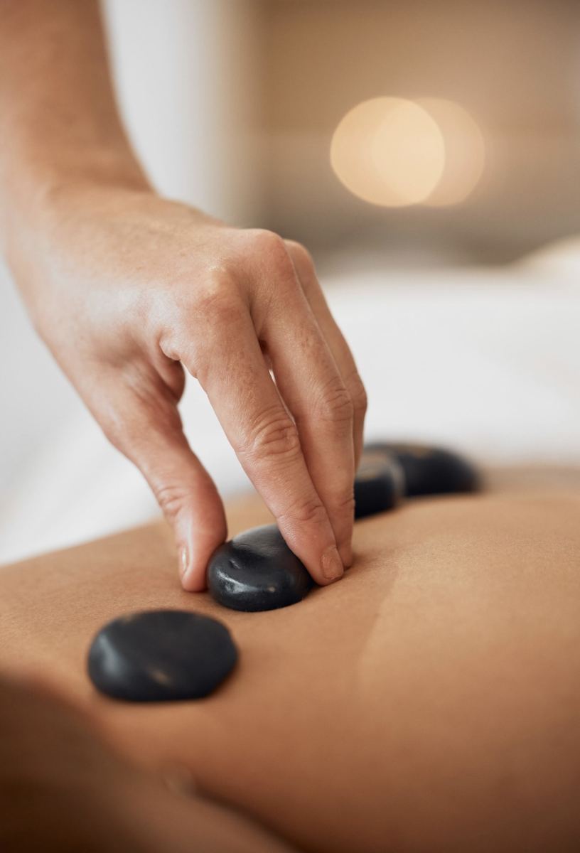 Masaje con piedras calientes